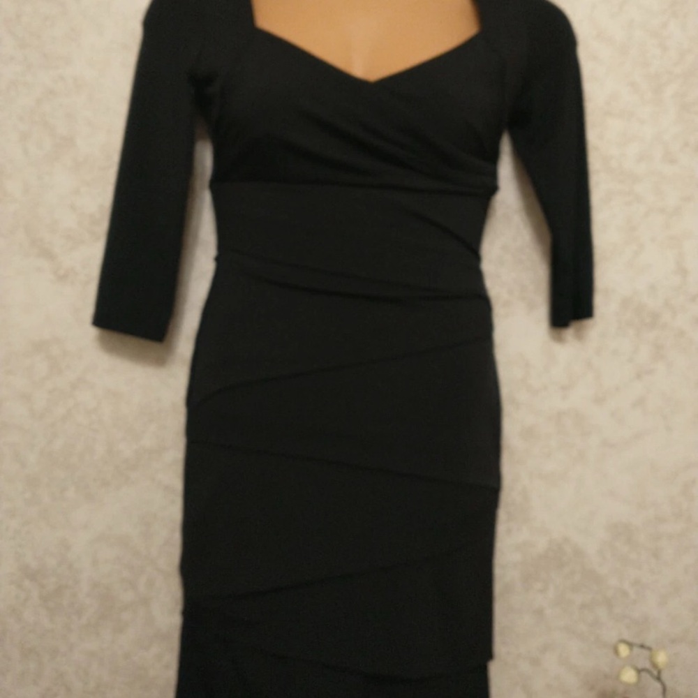 White House Black Market Chic Black Long Sleeve Body-con Dress